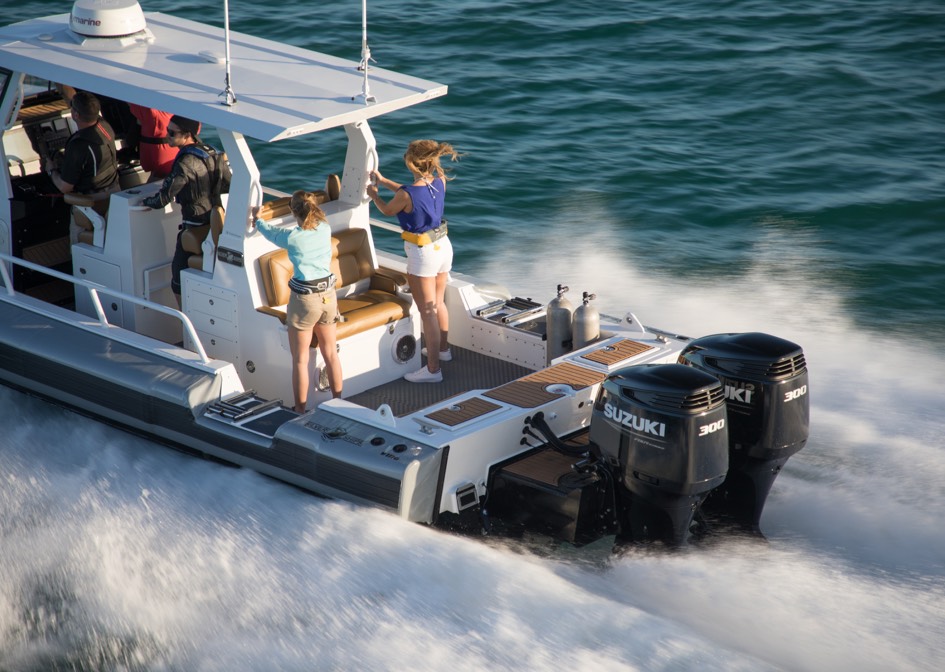 The World’s First Selective Rotation Outboard